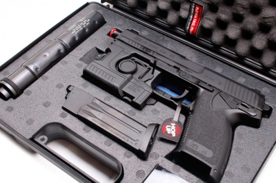 Модель пистолета Tokyo Marui MK23 SOCOM GNB Black (такт.фонарь, кейс, модератор)